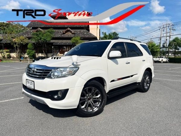 2013  TOYOTA  FORTUNER  3.0  V  TRD  (4WD) A/T  (7กค 251 กทม.)